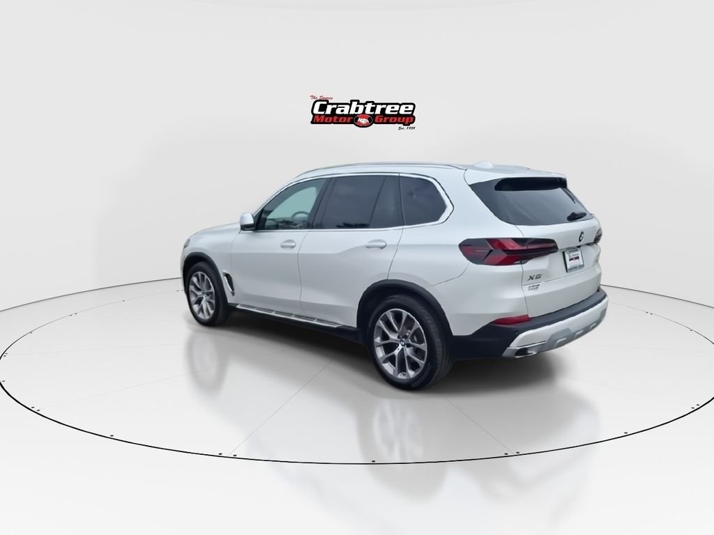 Used 2024 White BMW xDrive40i image 6