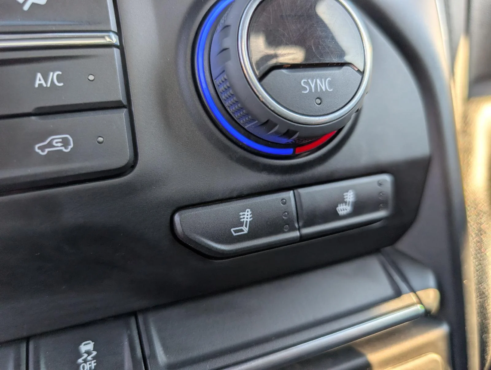 Used 2022 Northsky Blue Metallic Chevrolet LT image 18