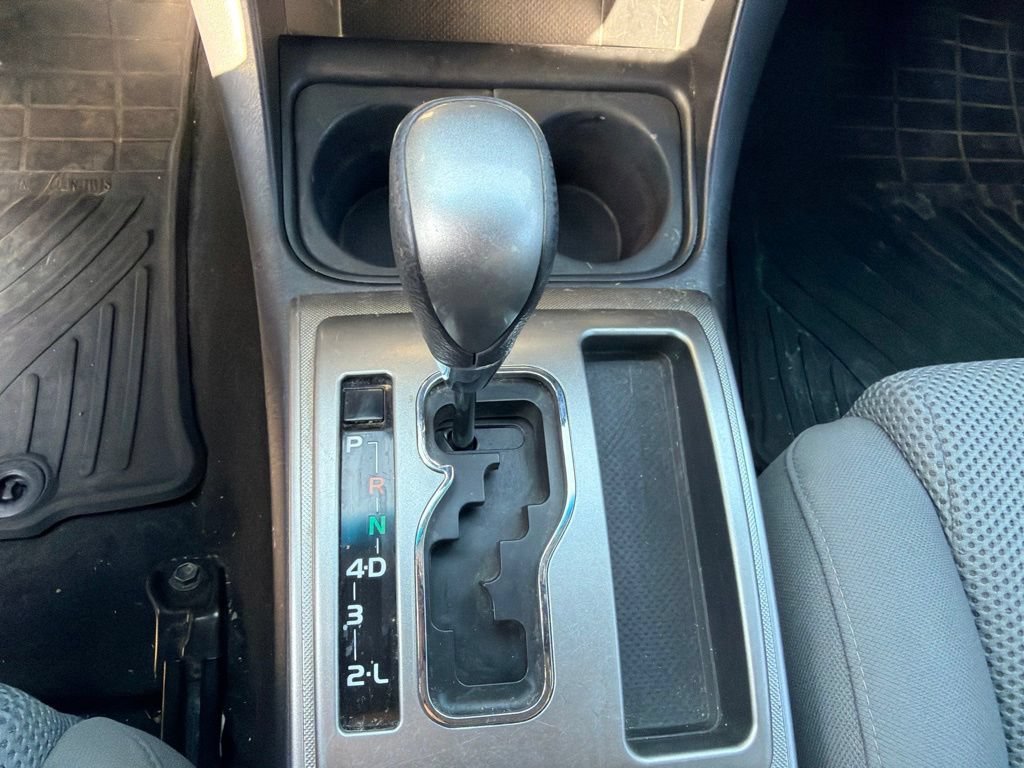 Used 2014 Super White Toyota Base image 29