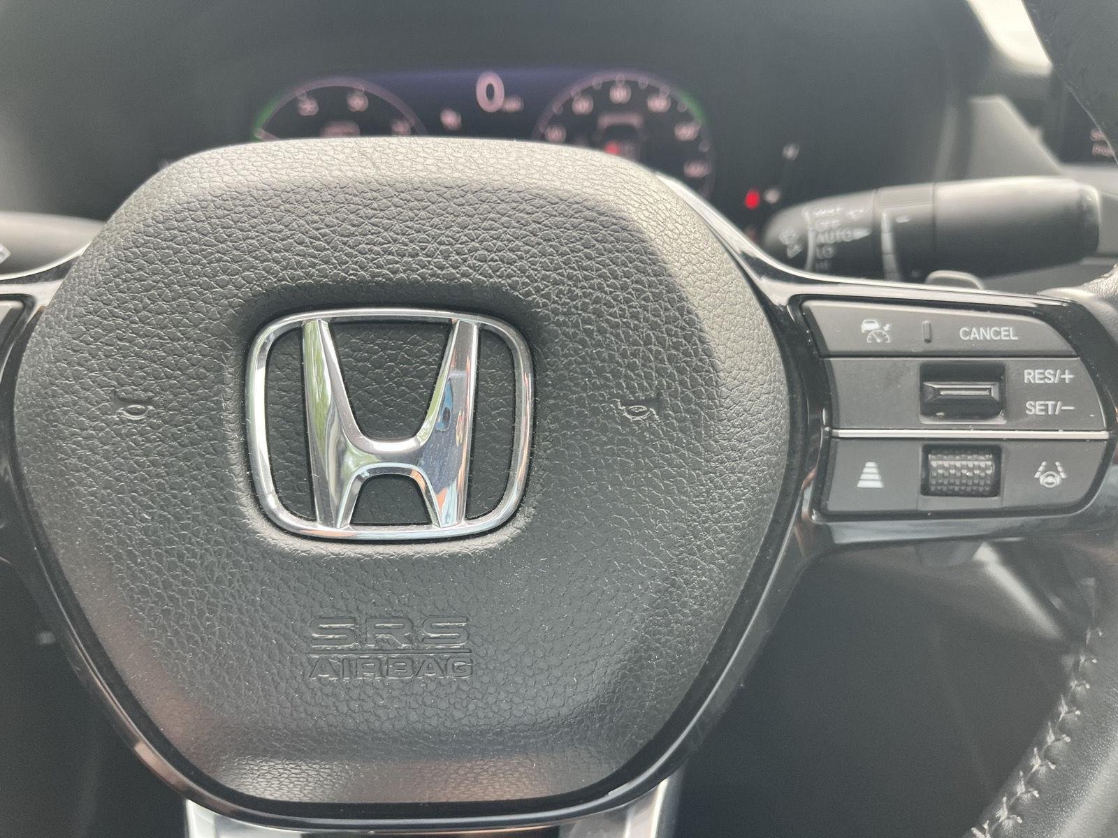 Used 2024 Urban Gray Pearl Honda Touring image 25