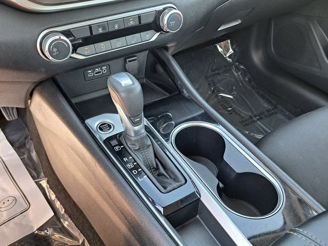 2024 Nissan Altima SV - Photo 17