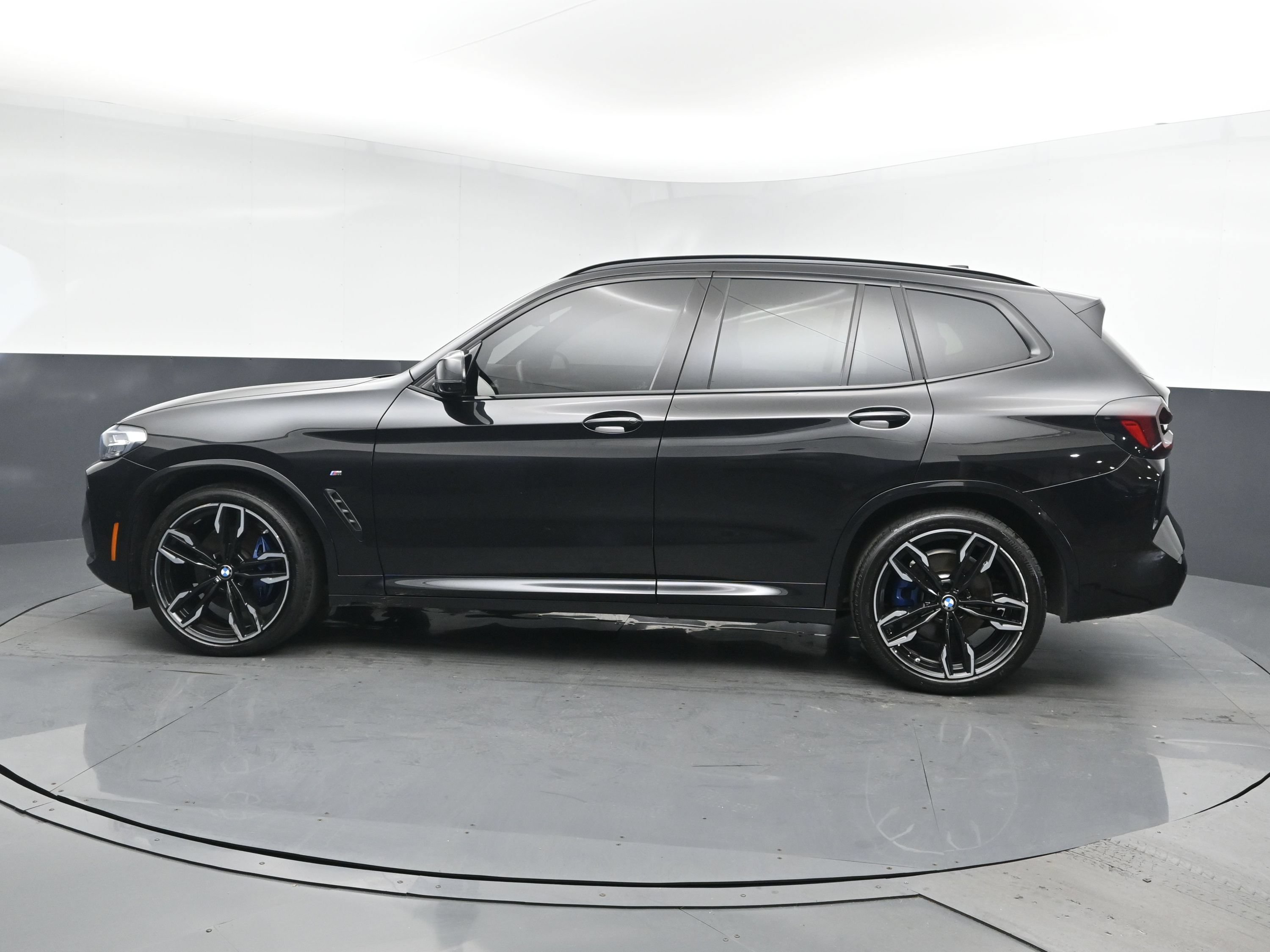 Used 2024 Black BMW M40i image 4