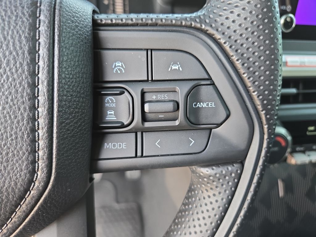 2025 Toyota Tacoma SR5 - Photo 17