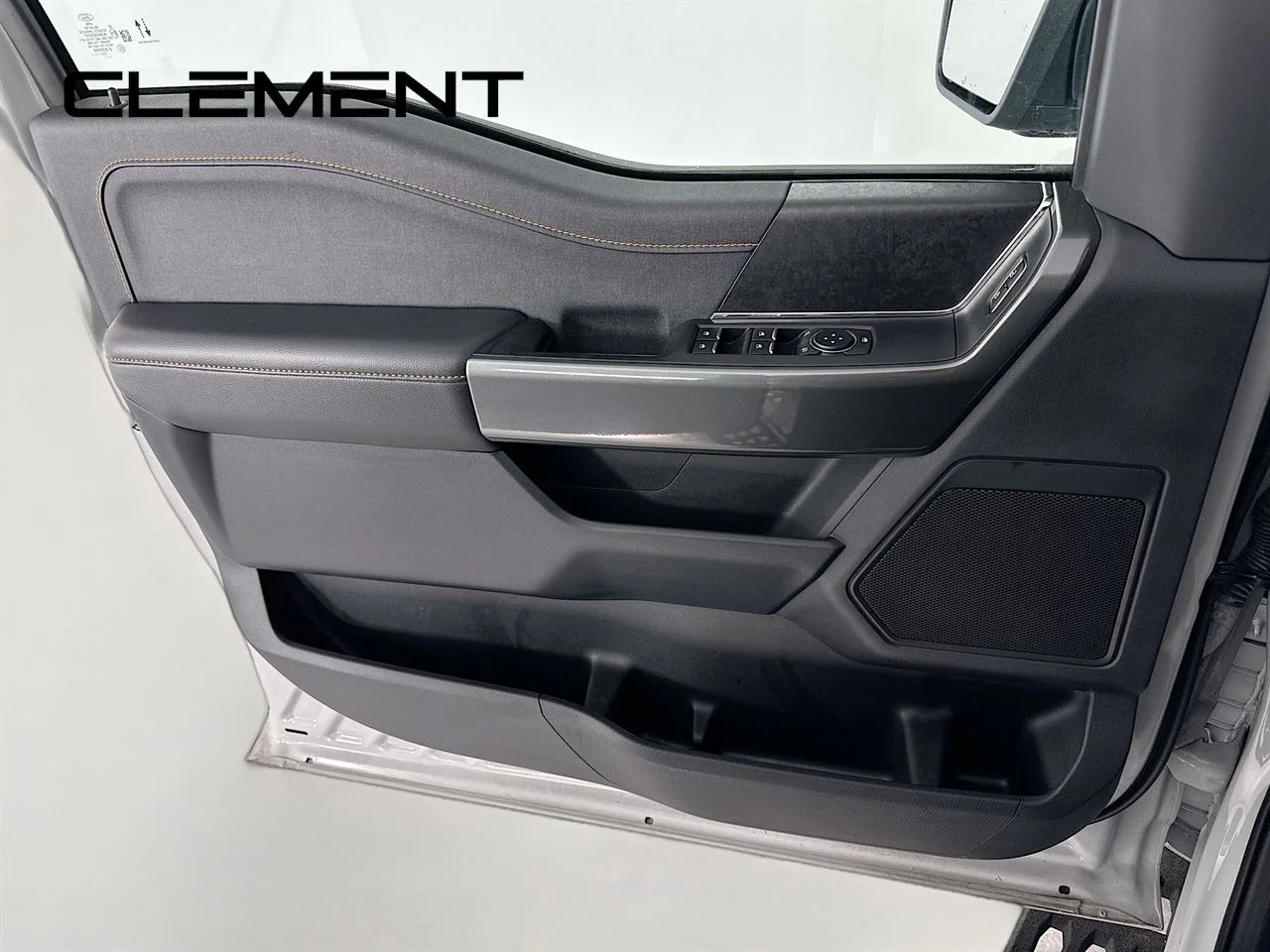 Certified Used 2023  Ford Tremor image 28