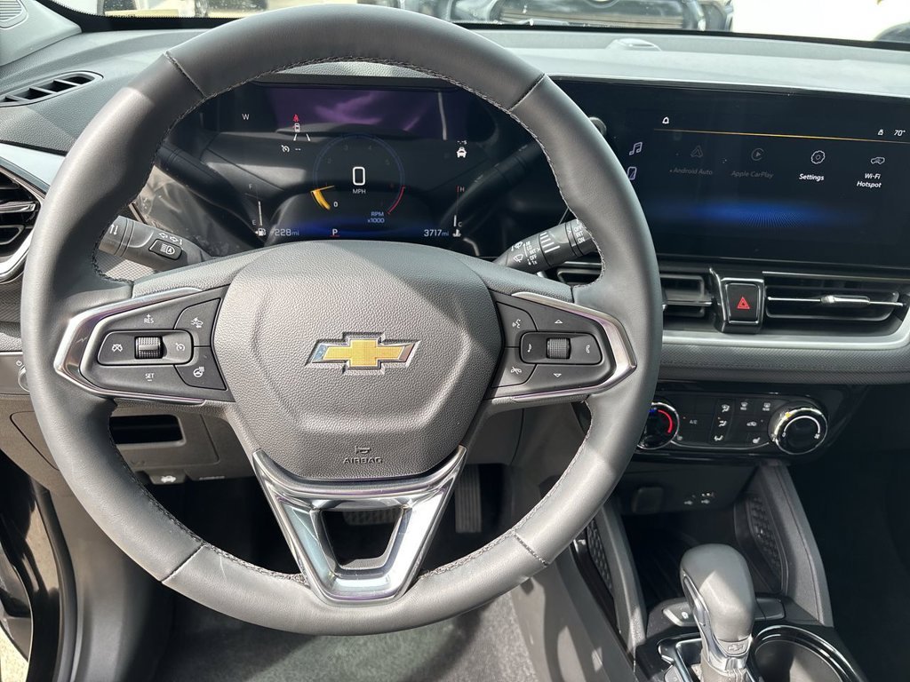 New 2026 Mosaic Black Metallic Chevrolet LT image 13
