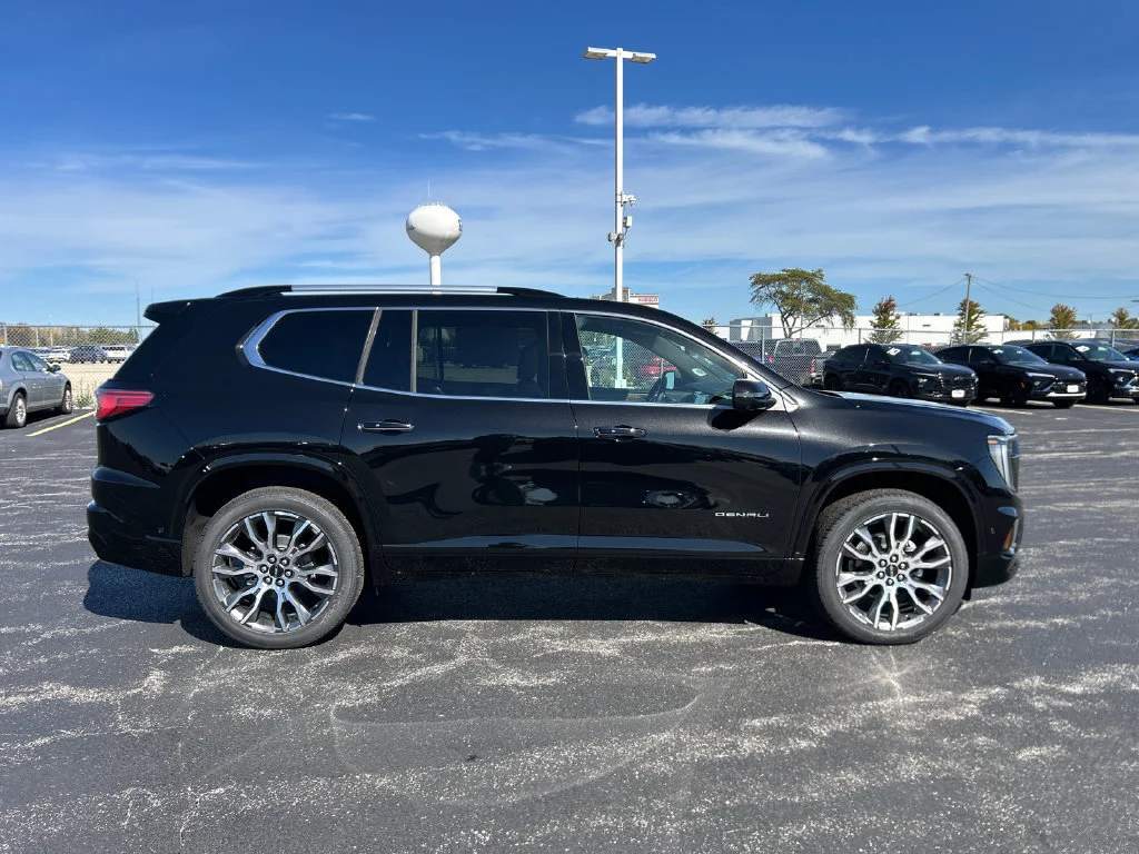 2027 GMC Acadia Denali Ultimate - Photo 10