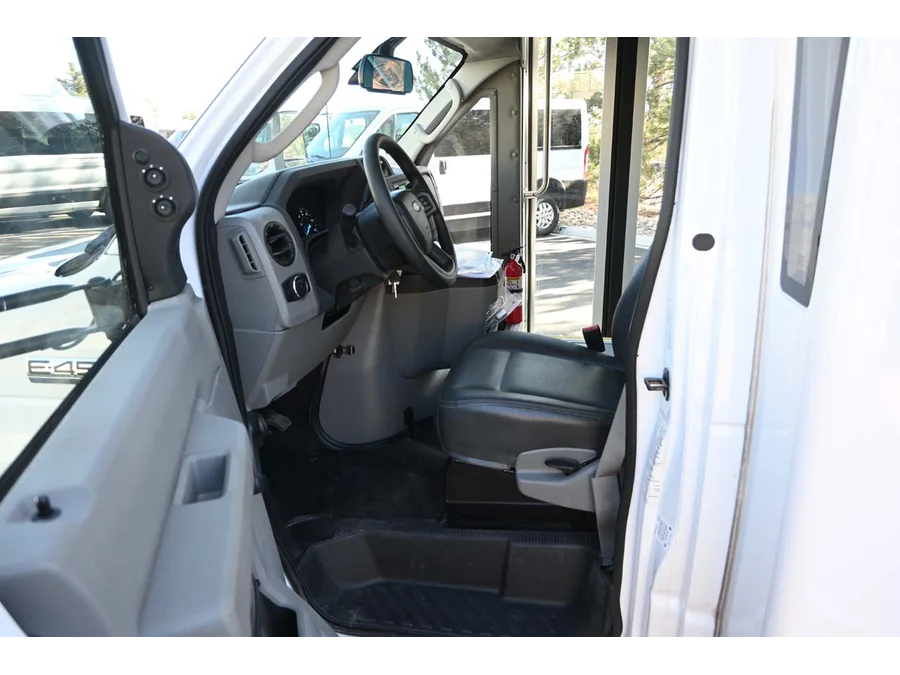 2026 Ford E-Series Cutaway Base - Photo 13