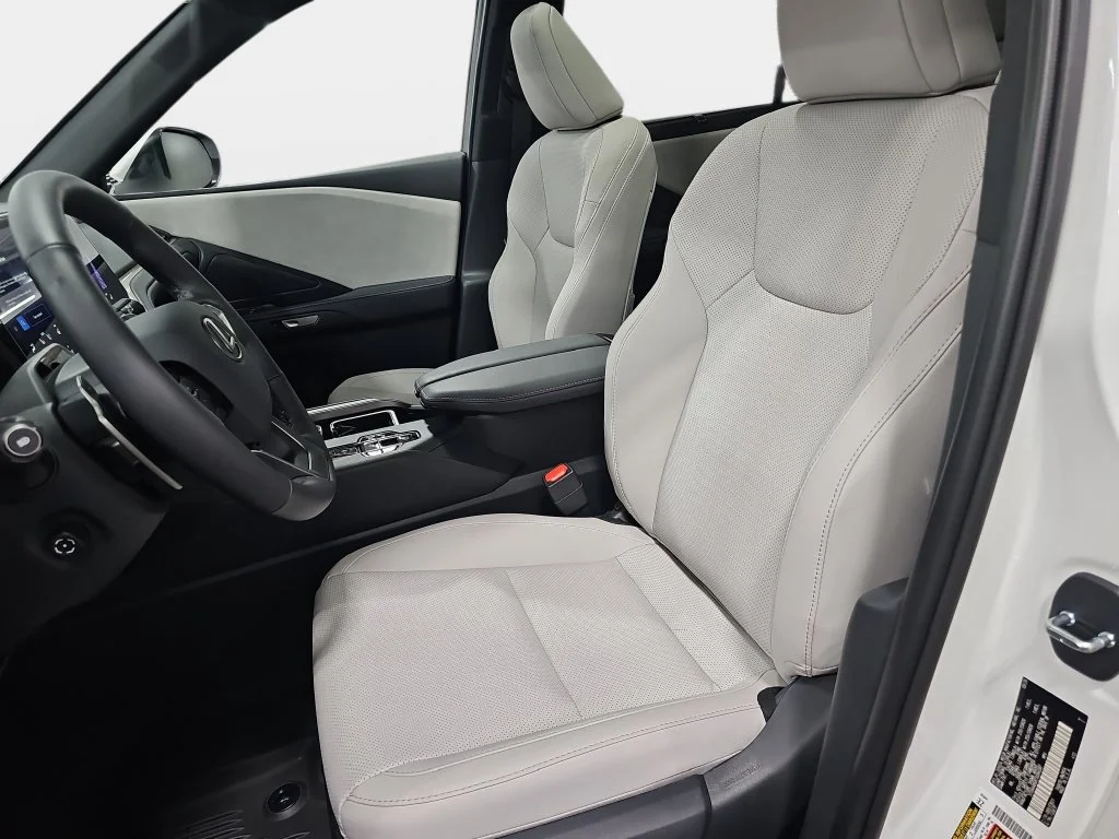 New 2026 Wind Chill Pearl Lexus PREMIUM AWD image 14
