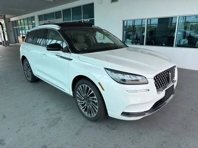 Used 2020 White Lincoln Reserve image 16