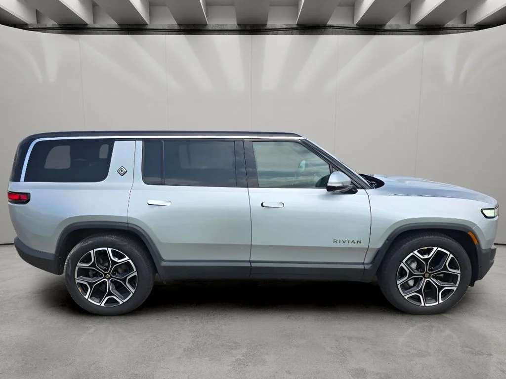 Used 2024 Grey Rivian Adventure image 6