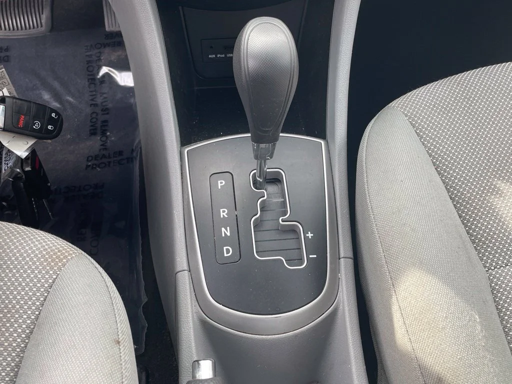 Used 2013 Black Hyundai GLS image 20