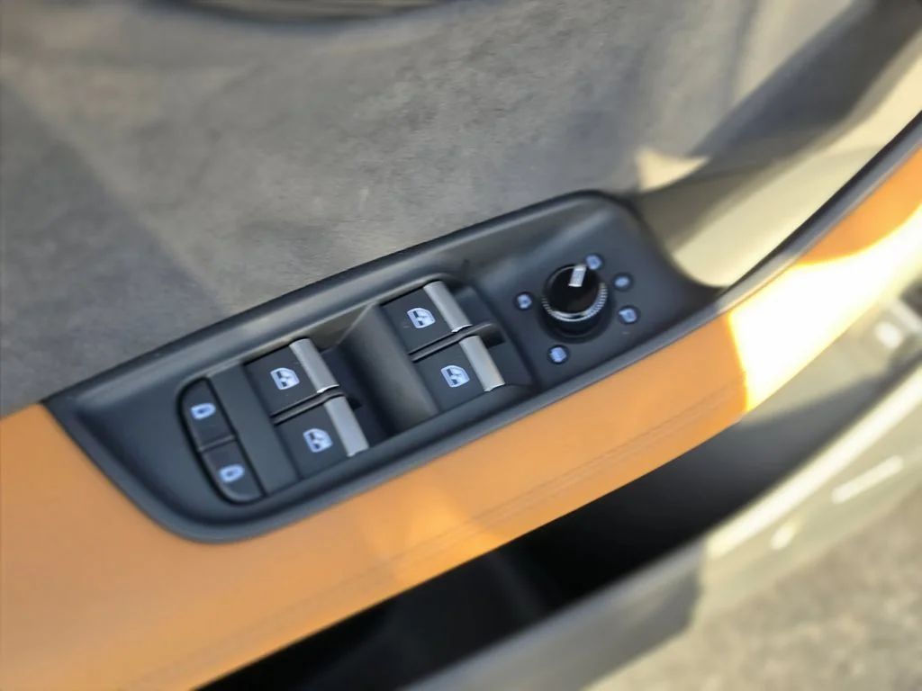 2025 Audi RS Q8 Base - Photo 17