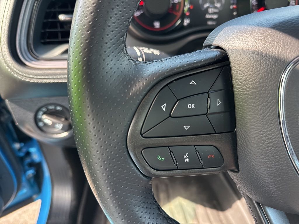 Used 2023 B5 Blue Pearlcoat Dodge SXT image 11