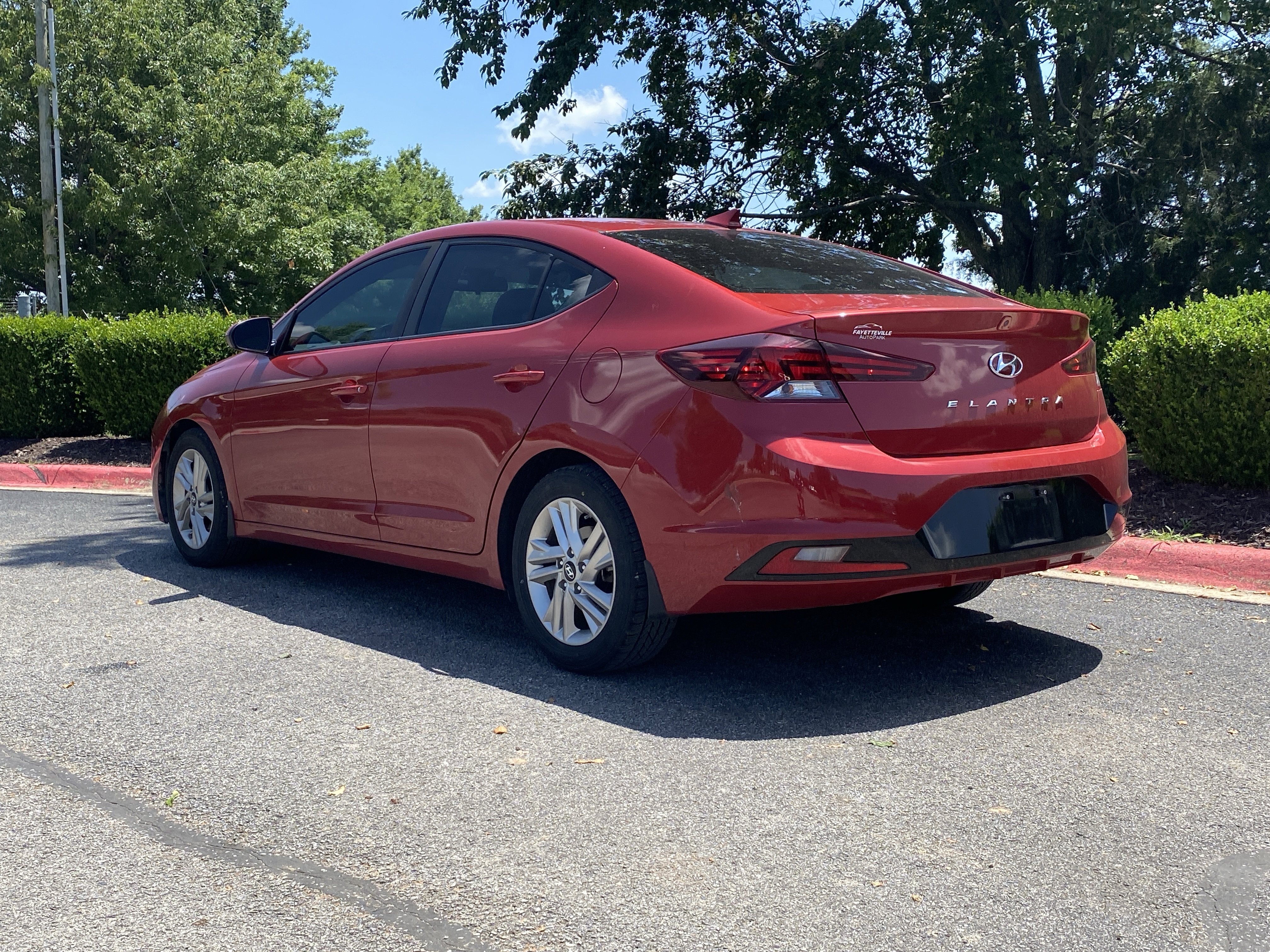 Used 2019 Scarlet Red Hyundai SEL image 6