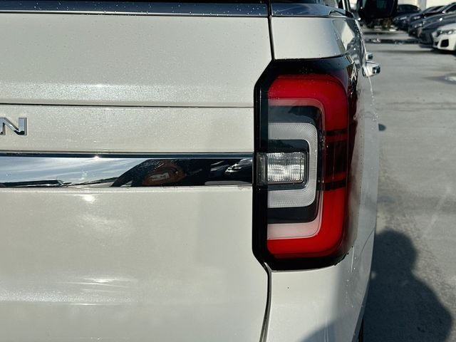 Used 2023 White Ford King Ranch image 33