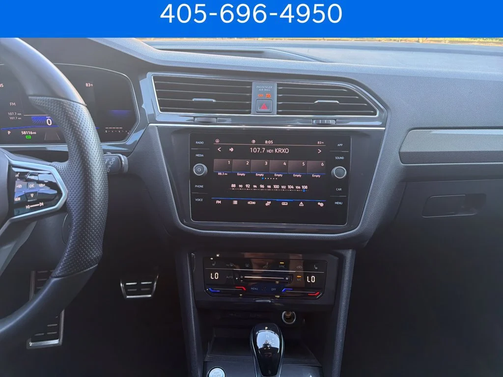 Pre-Owned 2023 Volkswagen Tiguan SE R-Line Black