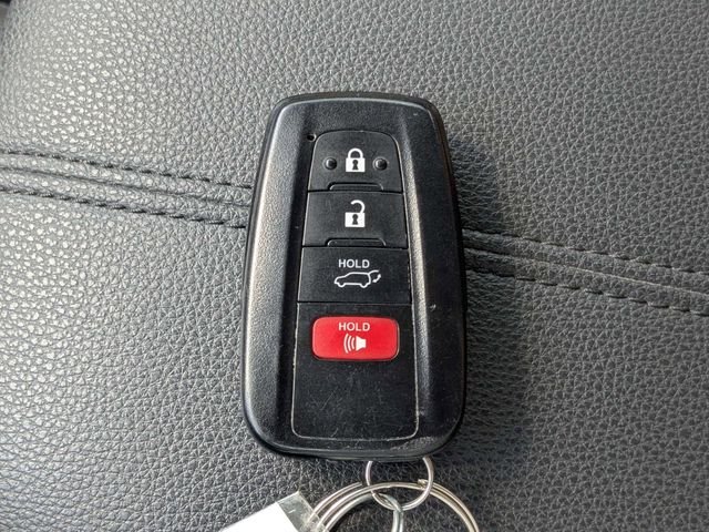 Used 2025 Beige Toyota XLE Premium image 32