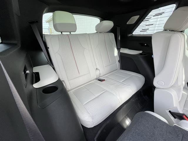 2026 Cadillac VISTIQ Sport - Photo 15