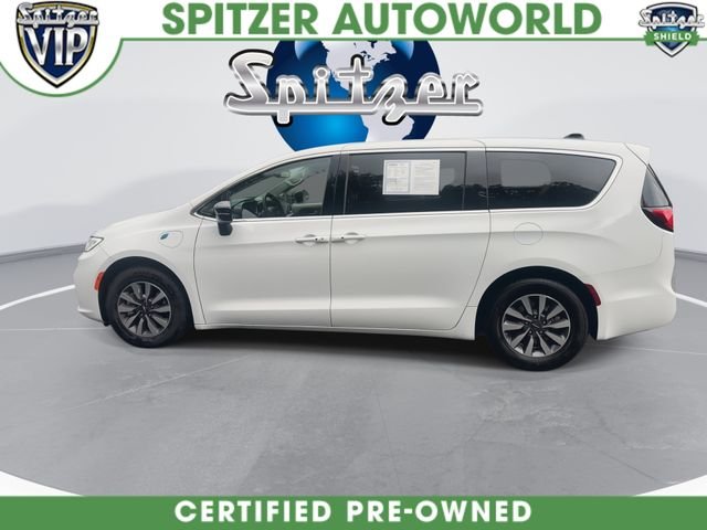 Used 2024 White Chrysler Select image 6