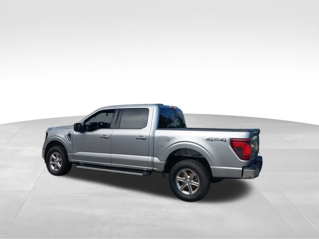 Used 2025 Silver Ford XLT image 19