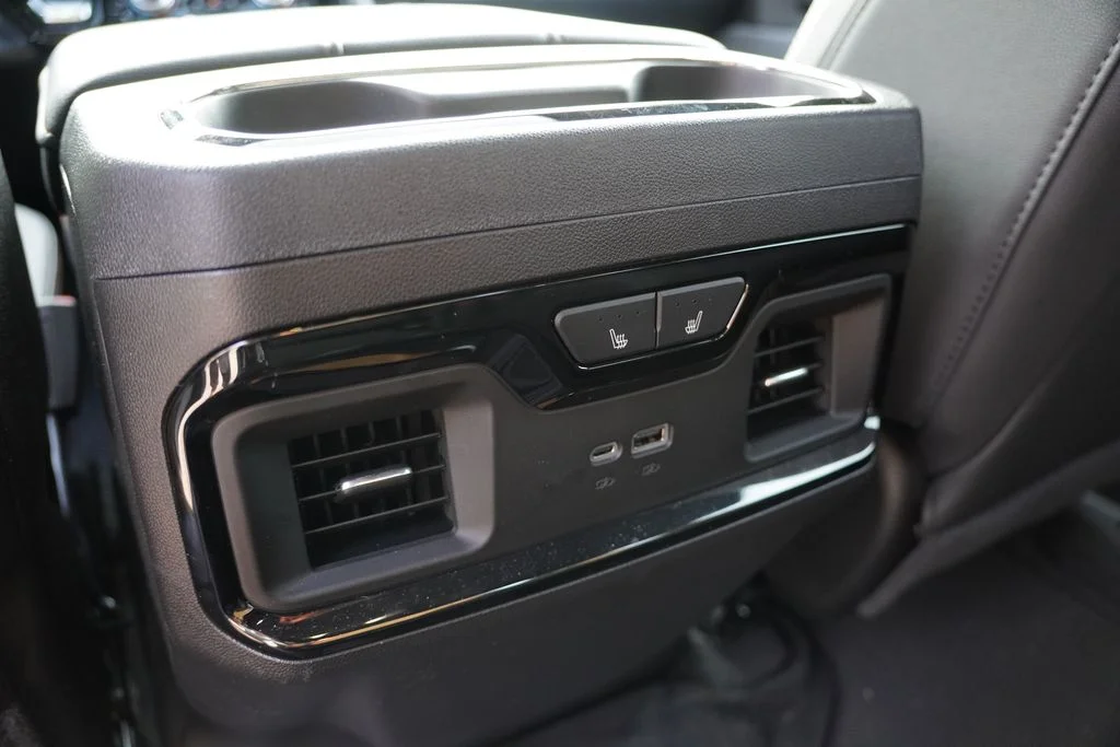 Used 2026 Summit White GMC AT4 image 4