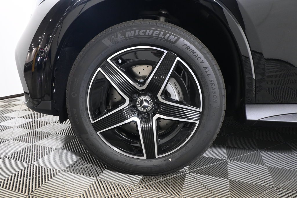 New 2027 Black Mercedes-Benz GLC 300 Coupe image 48