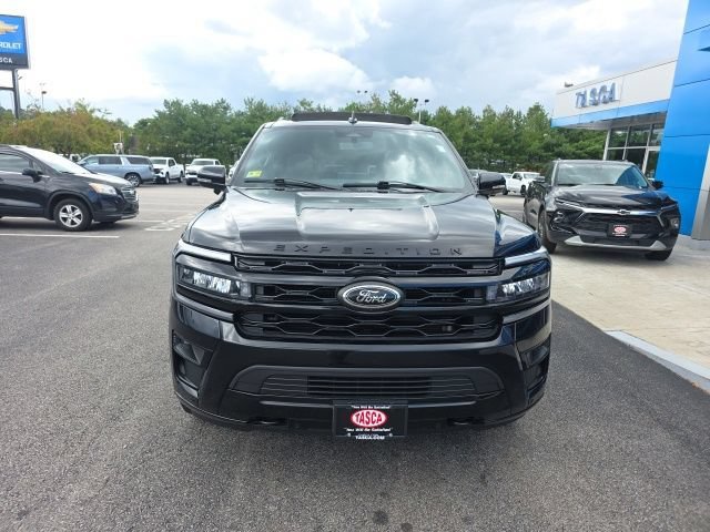 Used 2023 Agate Black Metallic Ford Limited image 8