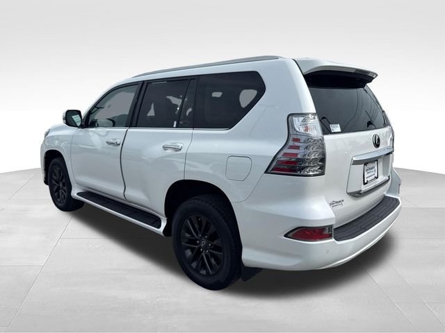 Used 2021 White Lexus 460 image 3