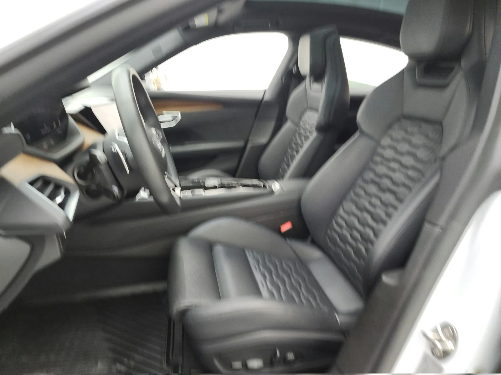 Used 2023 Suzuka Gray Metallic Audi quattro image 13