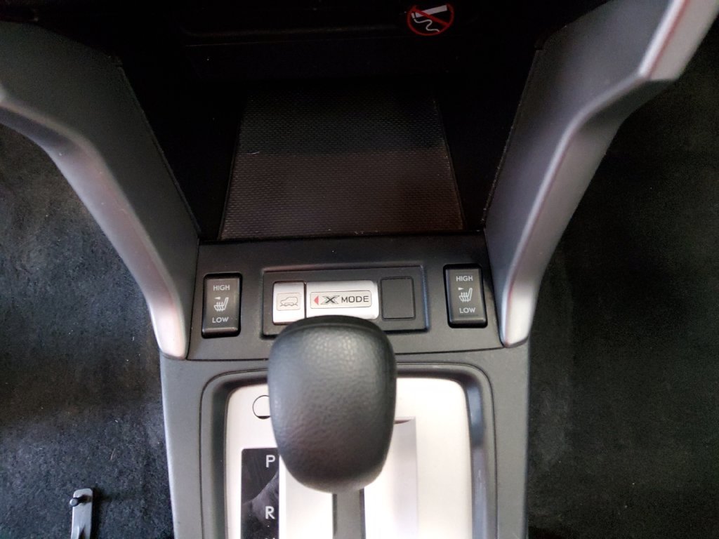 Used 2018 Gray Subaru 2.5i Premium image 27