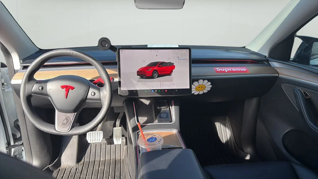 Used 2023  Tesla Long Range image 9