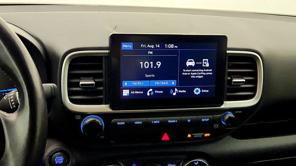 Used 2023 Black Noir Pearl Hyundai SEL IVT image 18