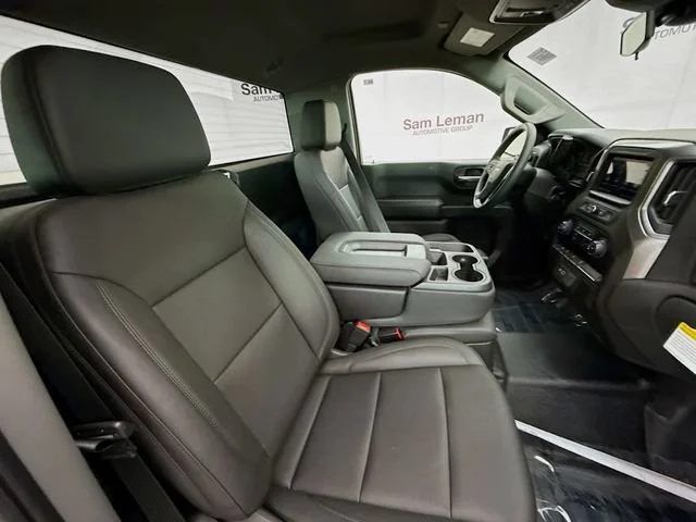 New 2026 Summit White Chevrolet WT image 25