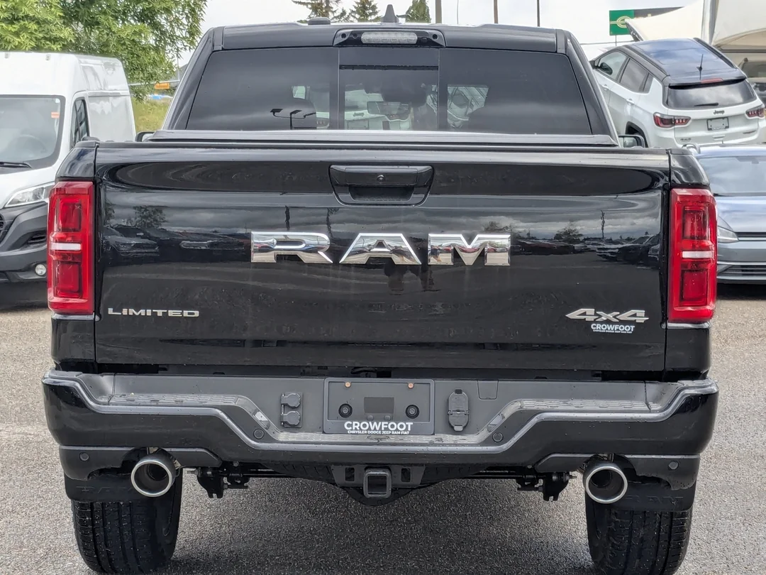 New 2026 Black RAM Limited - - 5.7L HEMI V8 - Pano Sunroof - 14.4 Uconnect - Surround Cam & More! image 7
