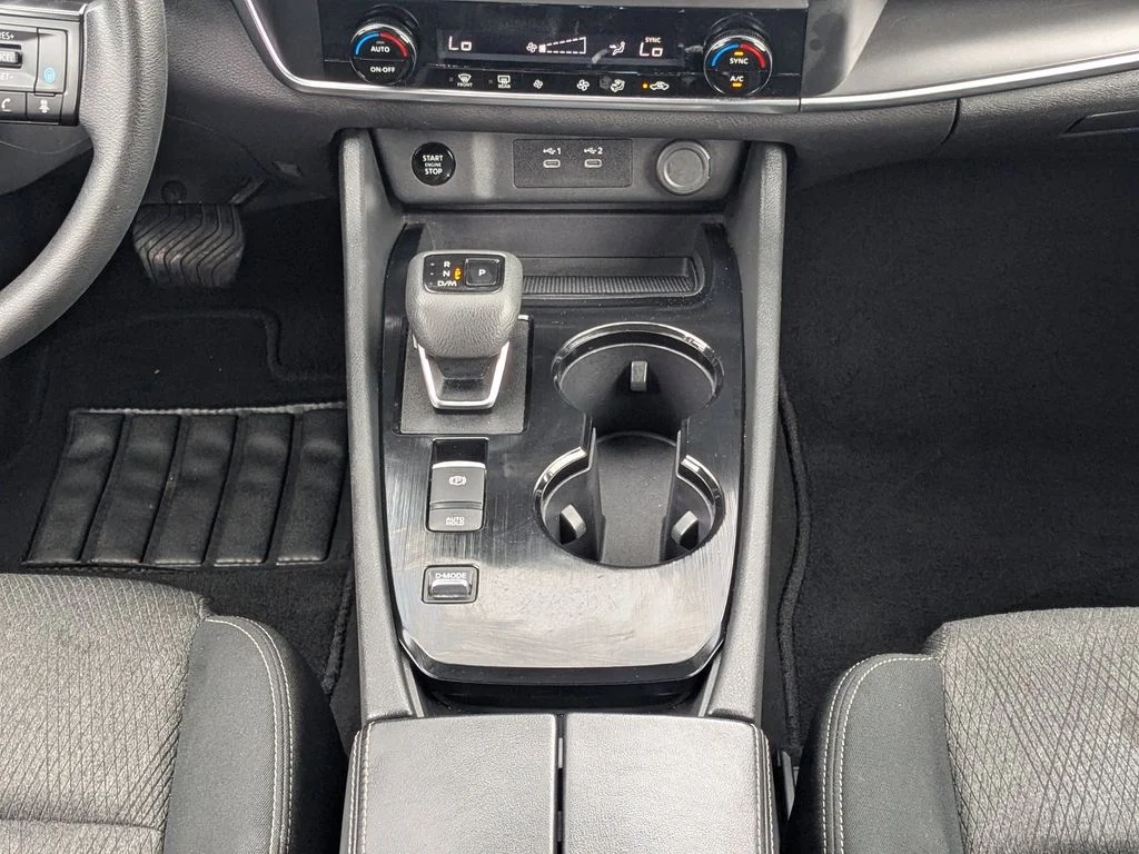 Used 2024 Blue Nissan SV image 19
