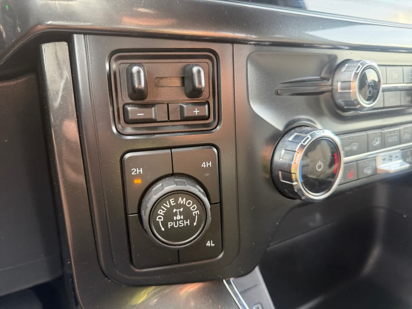 Used 2022 Carbonized Gray Ford XLT image 32