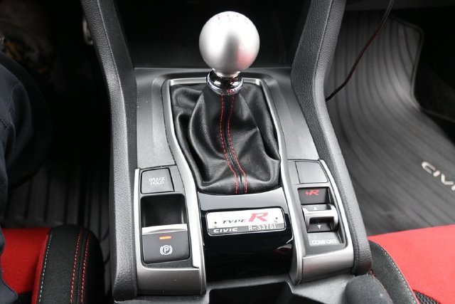 Certified Used 2019 Sonic Gray Pearl Honda Touring image 12