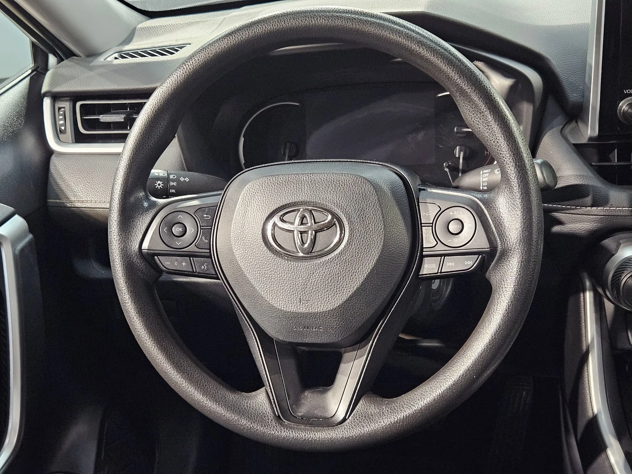 Used 2023 Silver Sky Metallic Toyota LE image 25