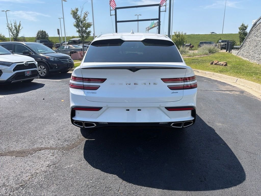 Used 2025 White Genesis 3.5T e-SC image 6
