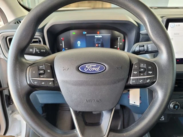 Used 2025 White Ford XL image 23