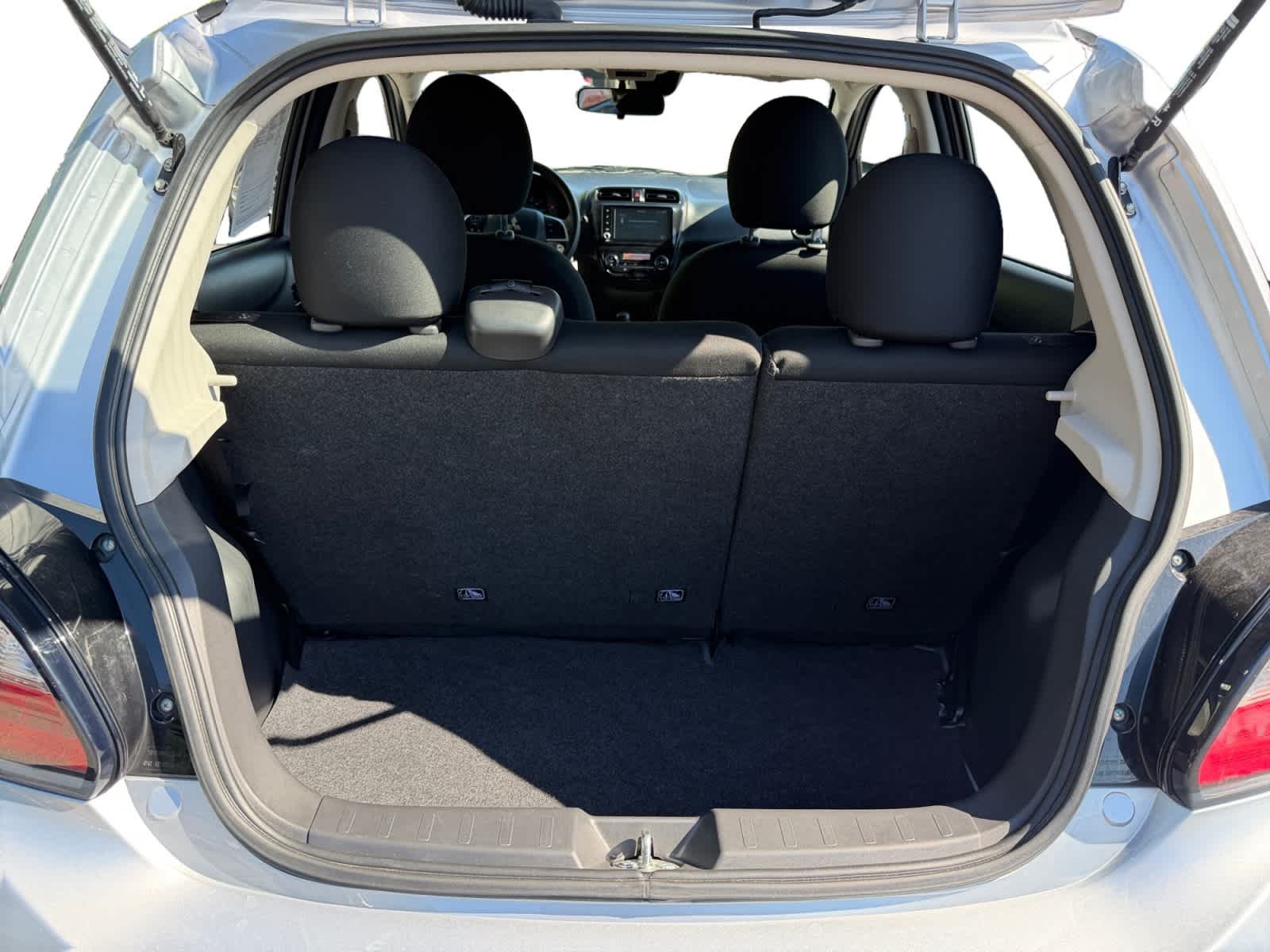 Used 2024 Starlight Silver Metallic Mitsubishi ES image 18