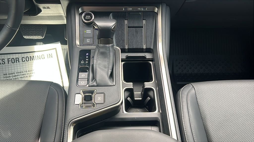 Used 2024 Black Lexus 550 Premium+ image 16