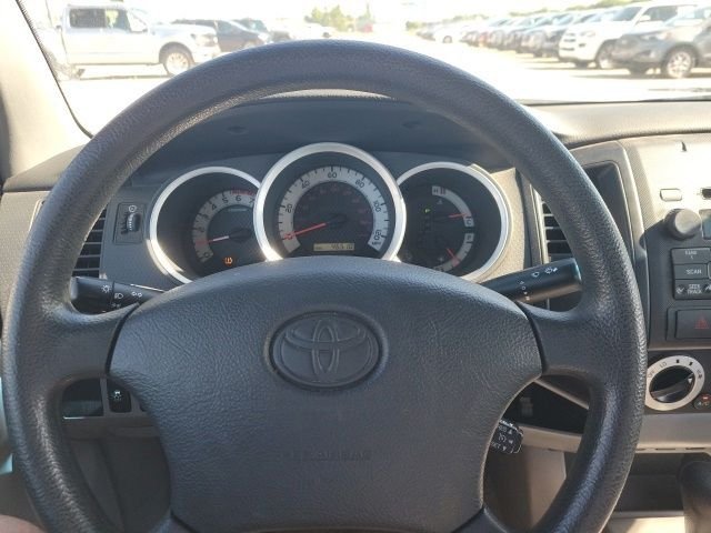 Used 2011 Silver Toyota Base image 7