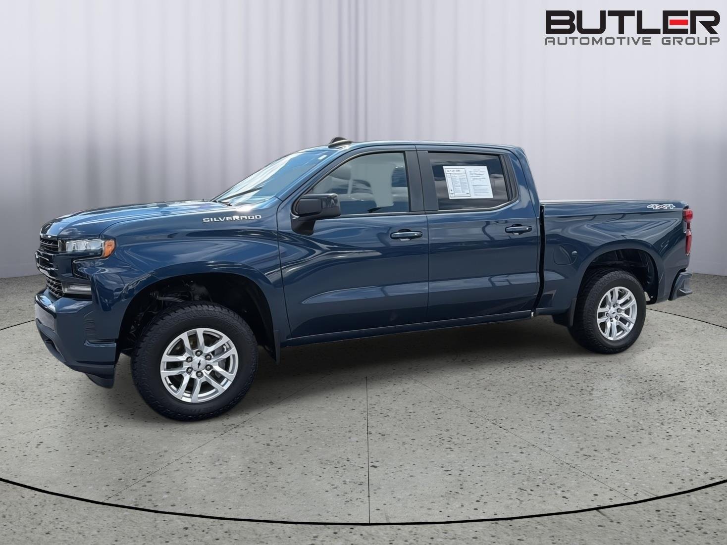 Used 2019 Northsky Blue Metallic Chevrolet RST image 3