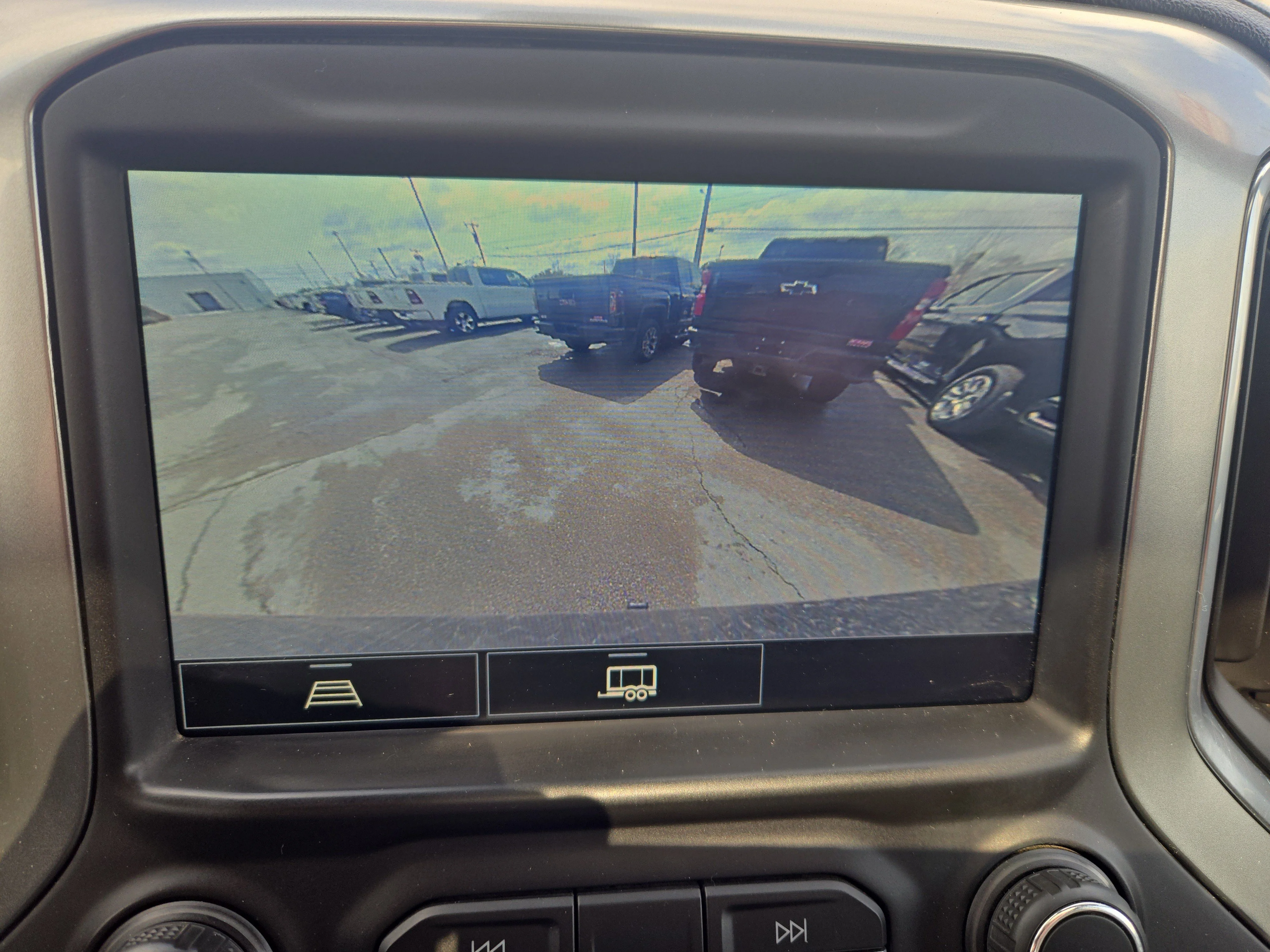 Used 2021 Oxford Brown Metallic Chevrolet RST image 19