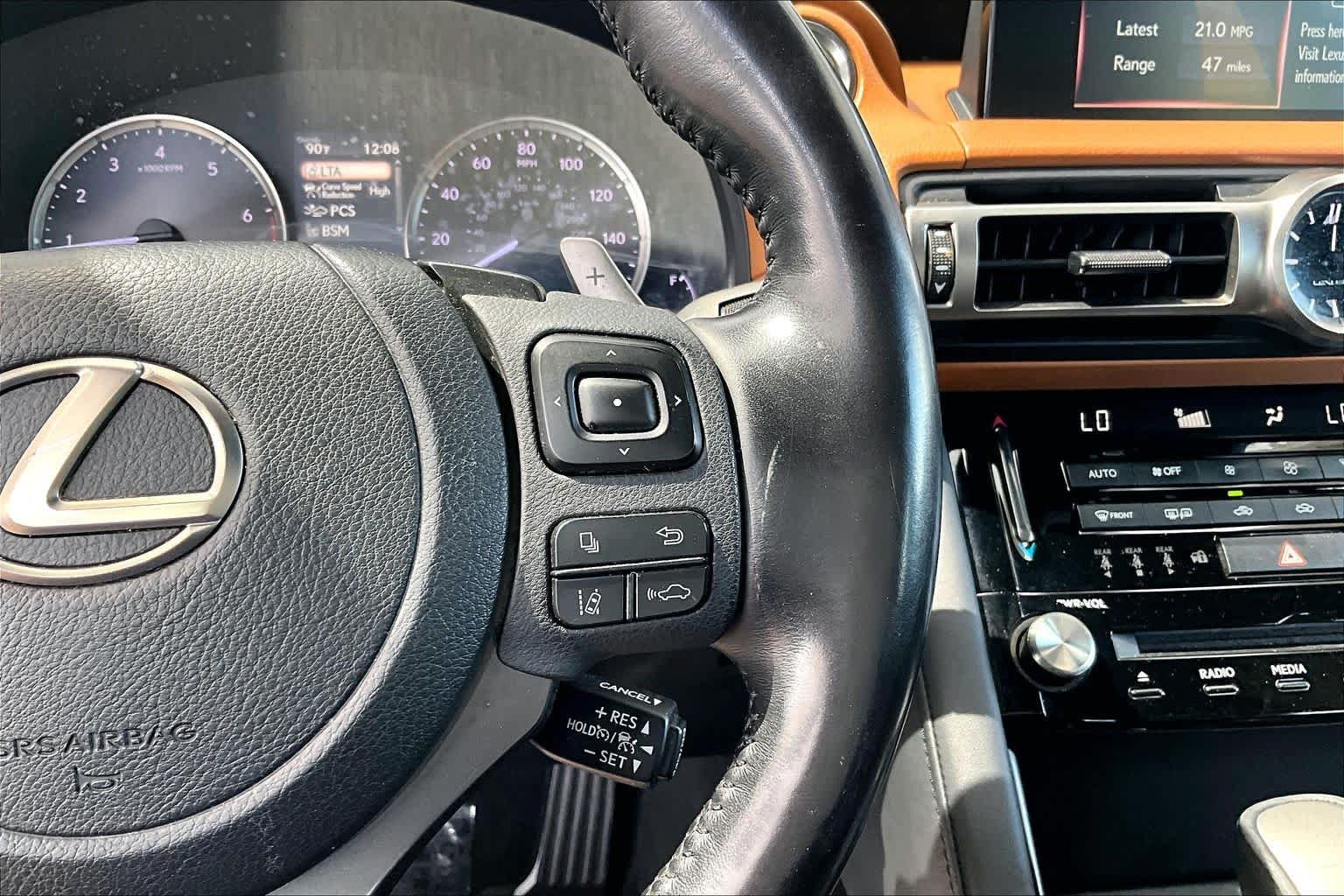 Used 2022 Iridium Lexus  image 25