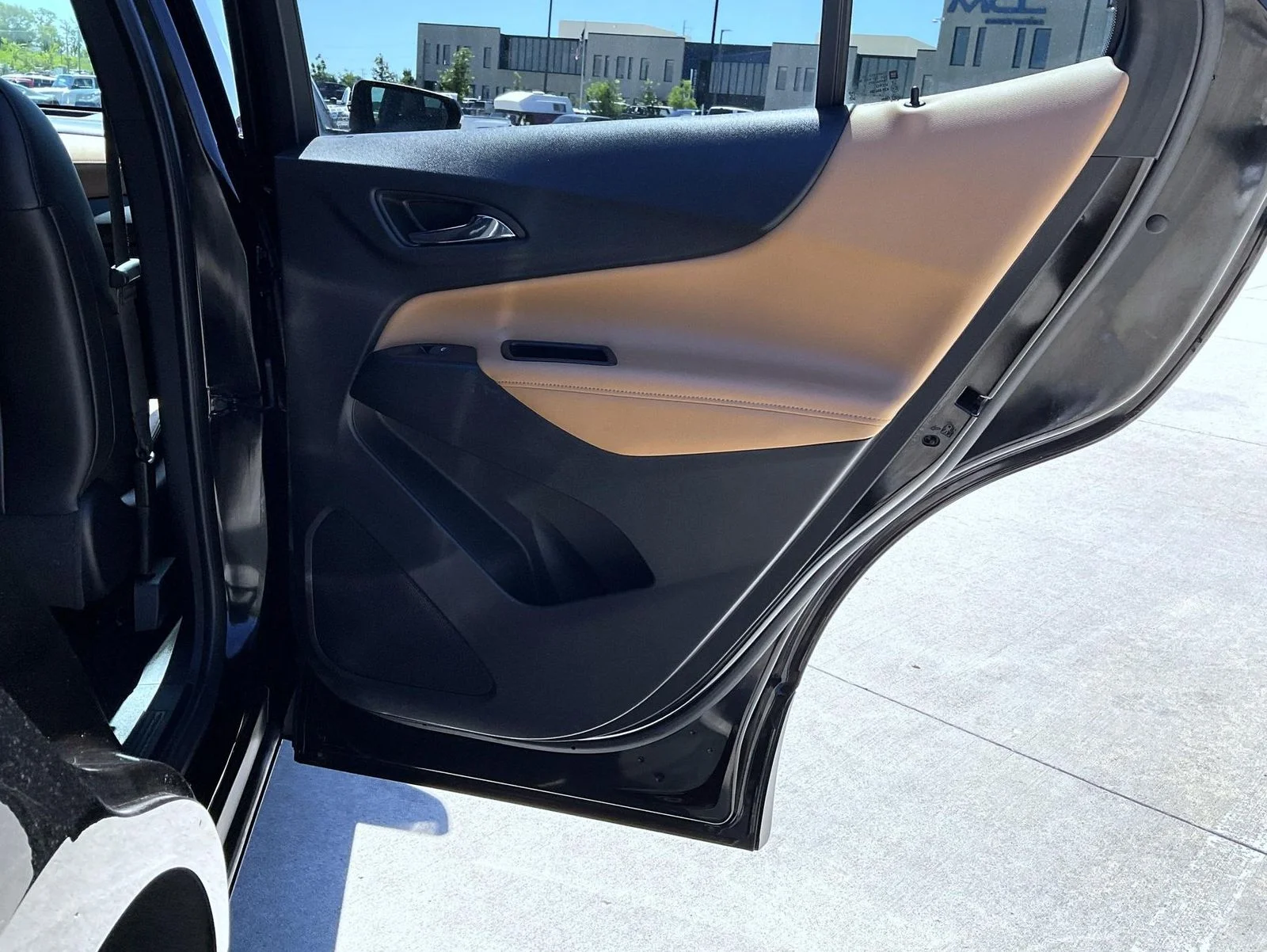 Used 2020 Black Chevrolet Premier image 21