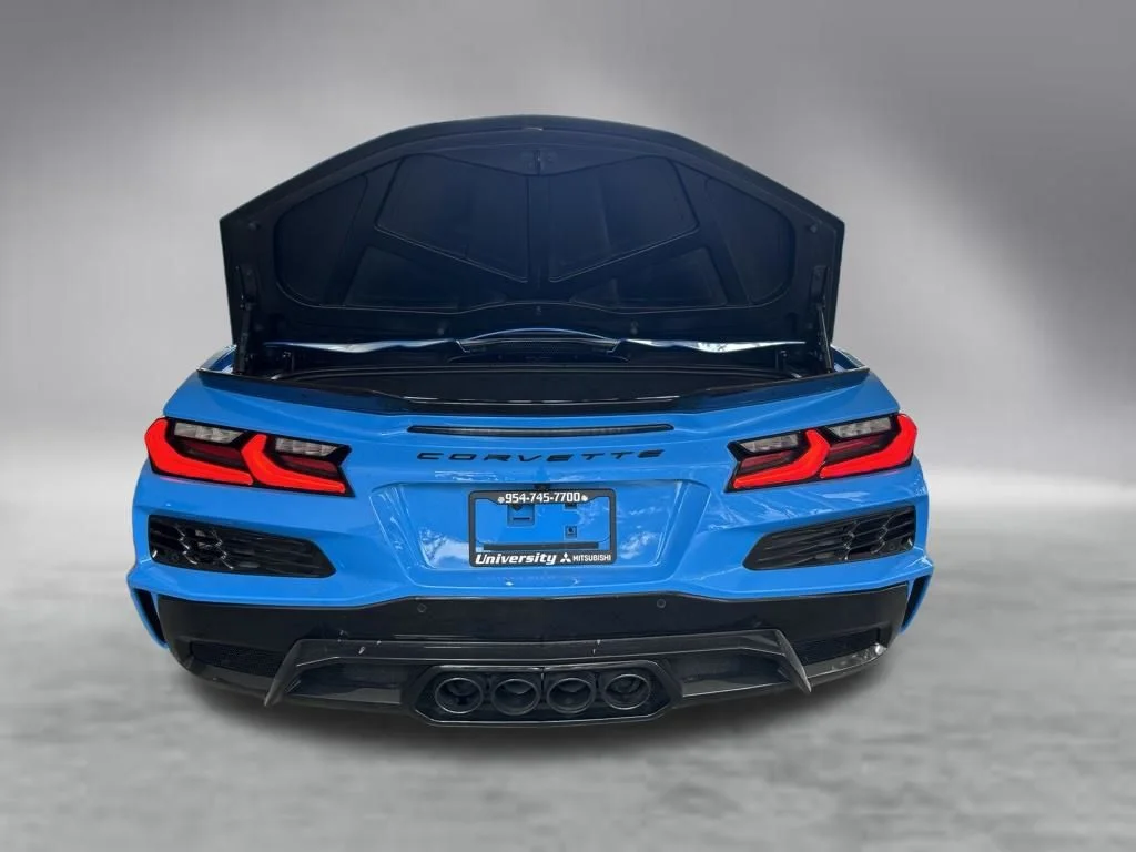 Used 2025 Blue Chevrolet Z06 image 27
