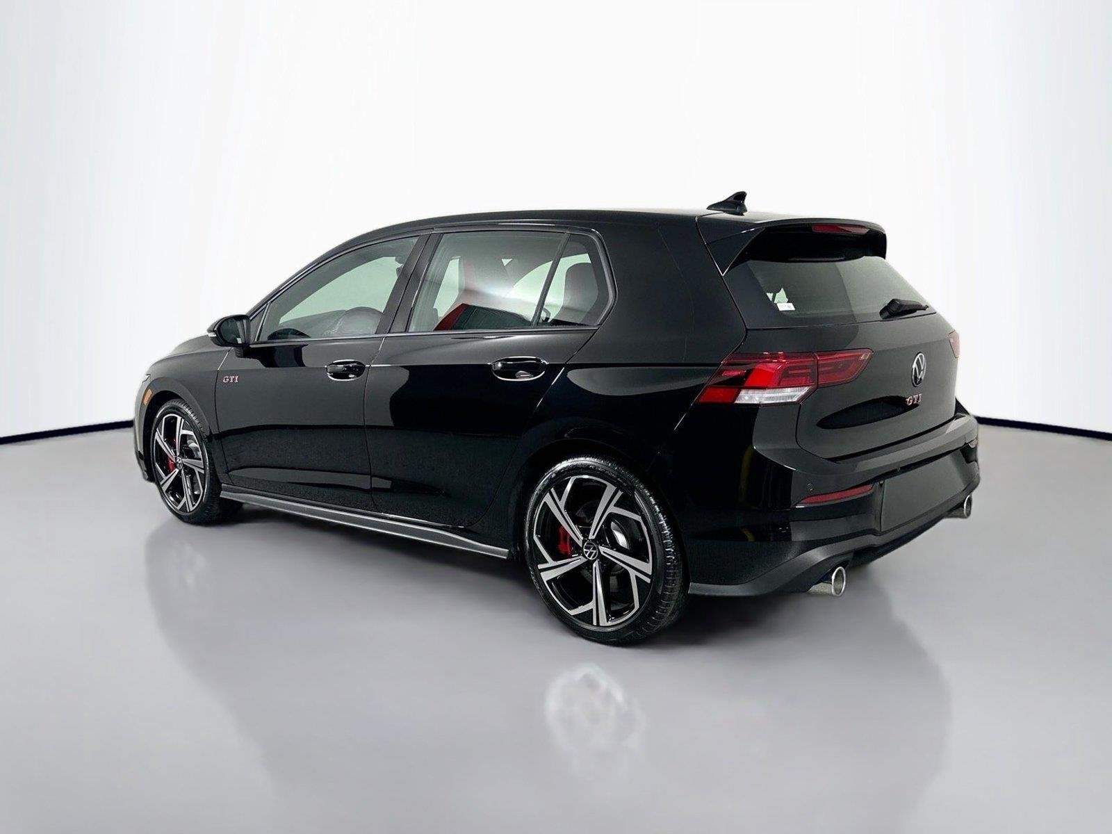2026 Volkswagen Golf GTI SE - Photo 7