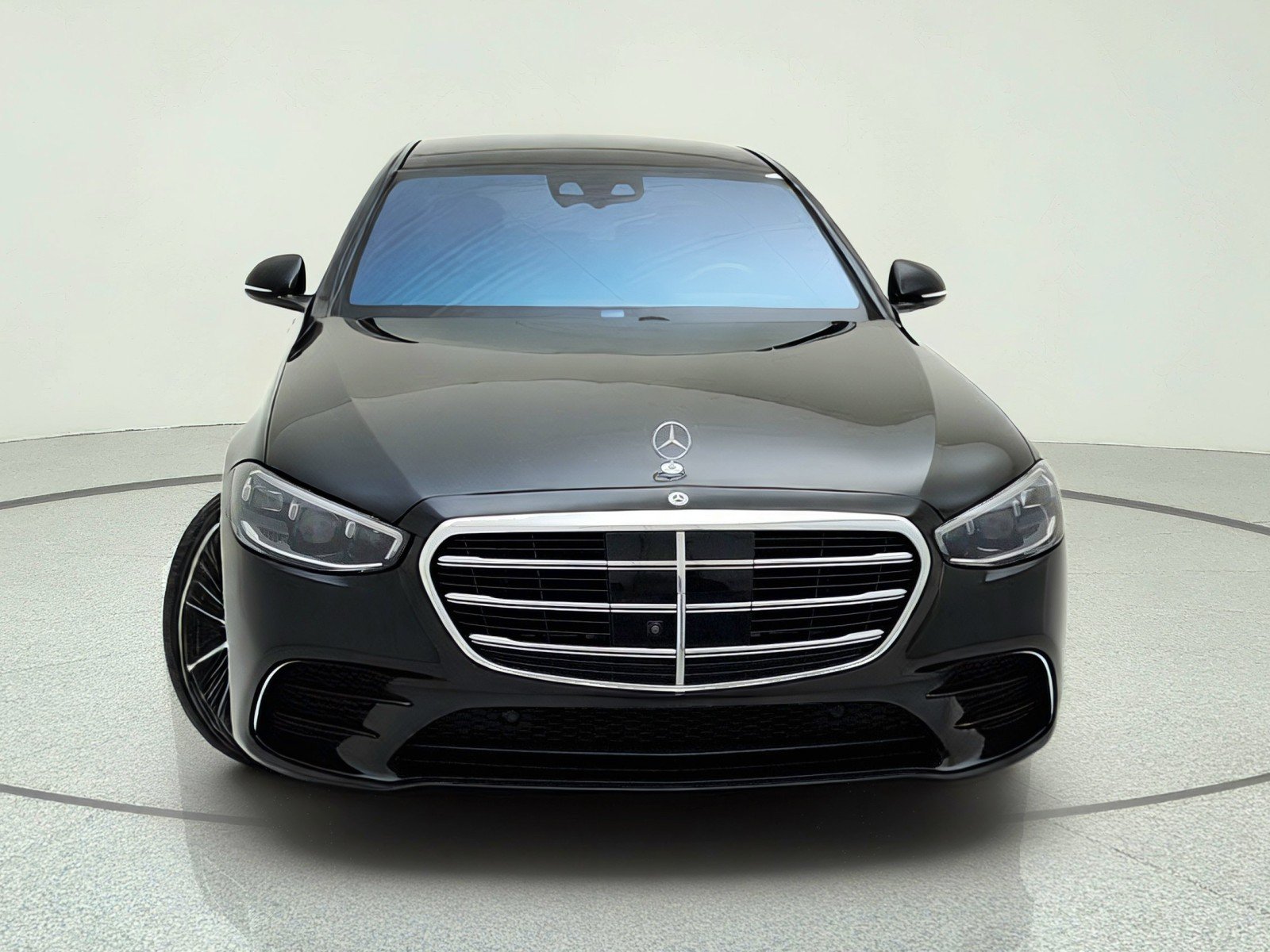 Certified Used 2022 Black Mercedes-Benz S 580 image 5